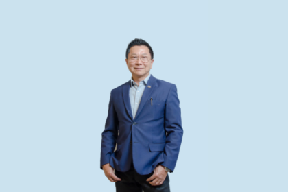 Milton Seigi Hayashi reflete sobre o impacto das redes sociais na percepção da beleza e na busca por procedimentos estéticos.