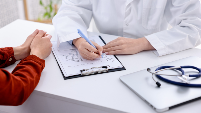 Justiça obriga Cuiabá a retomar contrato com médicos empresários e reacende debate sobre gestão da saúde pública