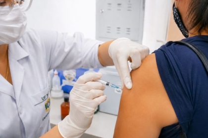 A Importância da Transparência na Saúde Pública e a Conscientização Contra a Meningite em Cuiabá